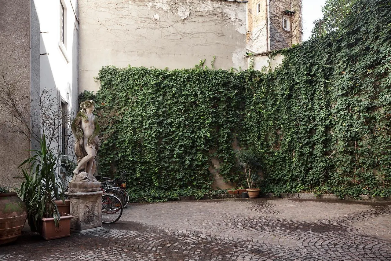 Volta Apartment Milan Italy